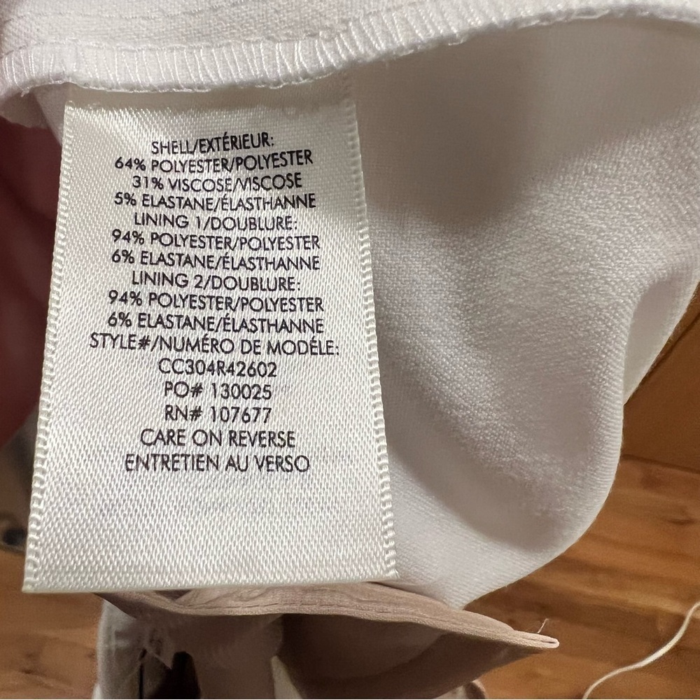 Alice + Olivia Chad Asymmetrical Cuffed Shorts White 10 NWT - Picture 15 of 16
